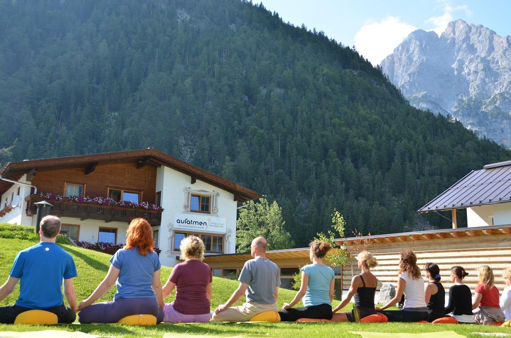 Aufatmen - Das Urlaubsrefugium Hotel Leutasch Esterno foto
